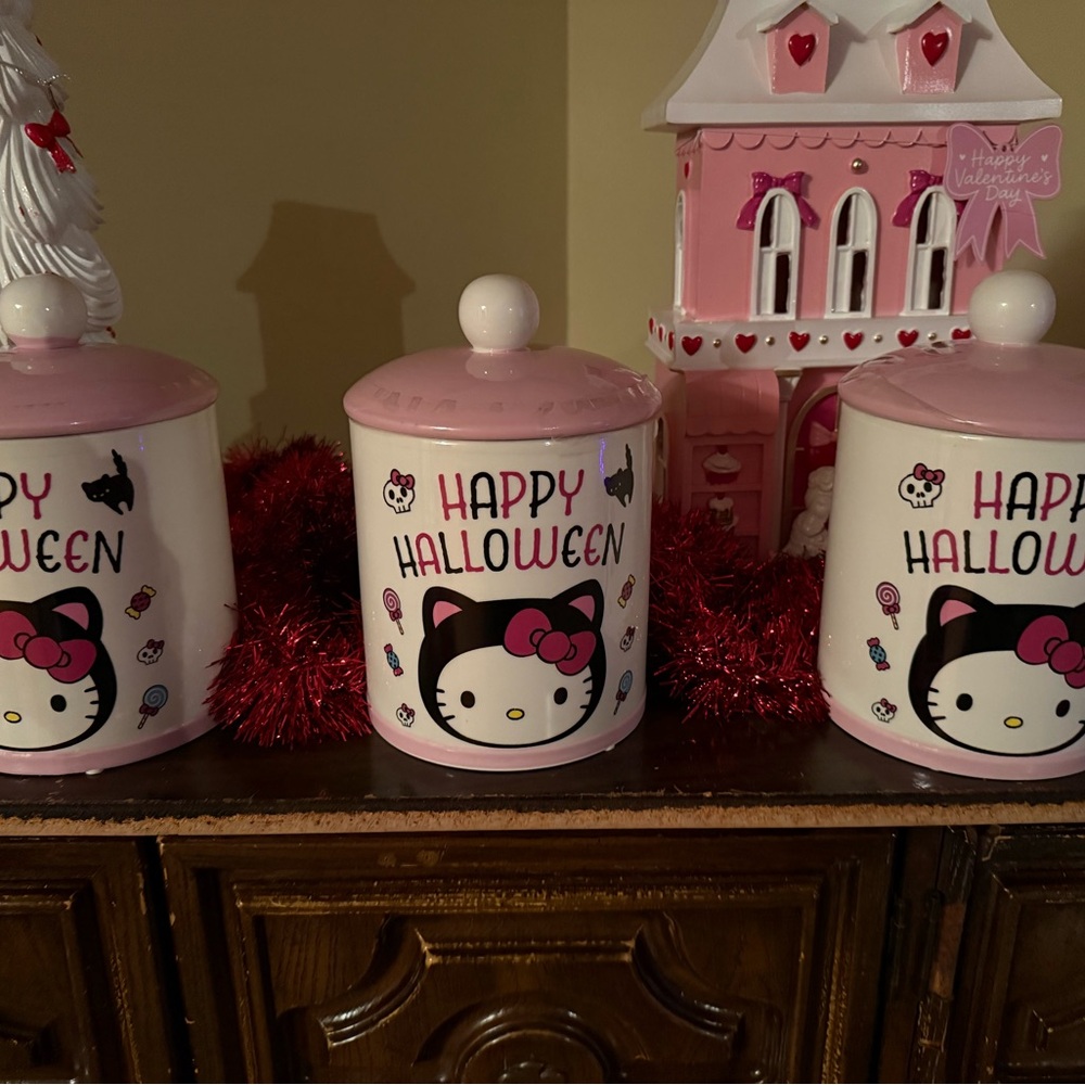 Hello kitty cookie jars